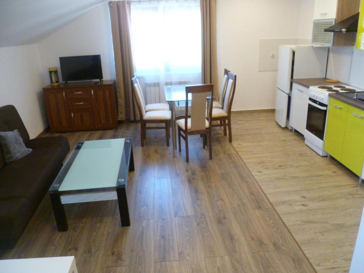 Klimatyczny Domek - Apartamenty & Noclegi Slawecin Exteriér fotografie